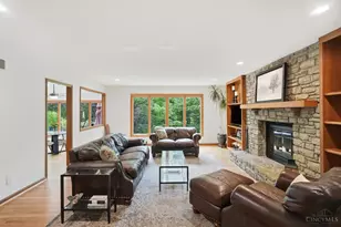 7784 Glen Eden Ln, Anderson Township, OH 45244 - Photo 10