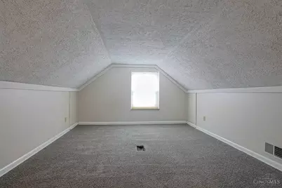 556 Grandin Avenue, Springdale, OH 45246 - Photo 18