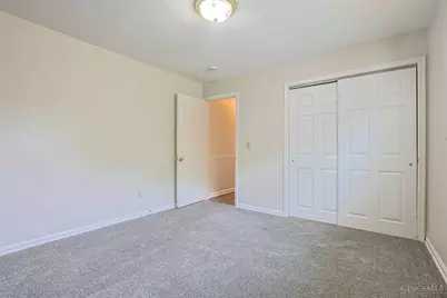 556 Grandin Avenue, Springdale, OH 45246 - Photo 16