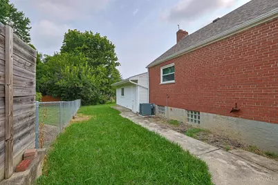 556 Grandin Avenue, Springdale, OH 45246 - Photo 30