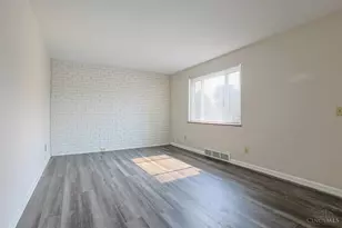 556 Grandin Ave, Springdale, OH 45246 - Photo 6