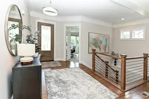 4049 Retreat Dr, Blue Ash, OH 45241 - Photo 6