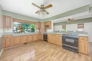 5873 Cottontail Ct, Green Township, OH 45239 - Photo 12