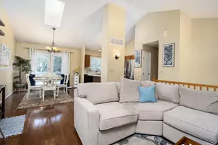 556 Laurel Grove Ct, Union Township, OH 45244 - Photo 6