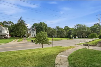 1927 W North Bend Road, Cincinnati, OH 45224 - Photo 6