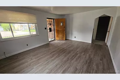 2020 Carpenter Drive, Cincinnati, OH 45239 - Photo 2