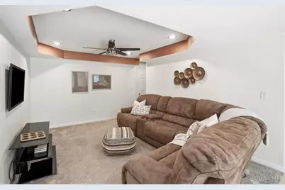 303 Delaware Drive, Hamilton Township, OH 45039 - Photo 48