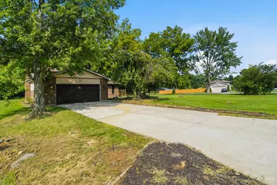 6332 Shannon Drive, Fairfield Township, OH 45011 - Photo 2