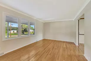 9800 Delray Dr, Montgomery, OH 45242 - Photo 8