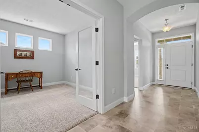 5100 Renaissance Park Drive, Middletown, OH 45005 - Photo 8