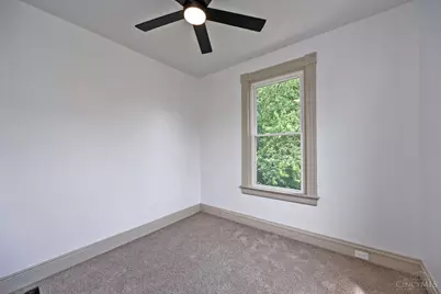 7408 Maple Avenue, Cincinnati, OH 45231 - Photo 30