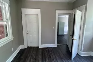 811 S Fred Shuttlesworth Cir, Cincinnati, OH 45229 - Photo 2