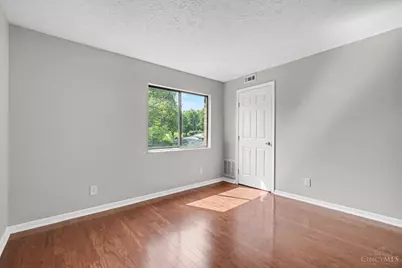 1544 W Galbraith Road #412, Cincinnati, OH 45231 - Photo 10