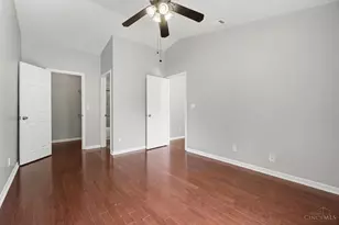 1544 W Galbraith Rd, Cincinnati, OH 45231 - Photo 8