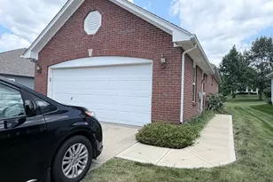 10140 Sawtry Ln, Washington Twp, OH 45458 - Photo 4