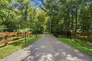 1065 W Spring Valley Paintersville Rd, Spring Valley, OH 45370 - Photo 10
