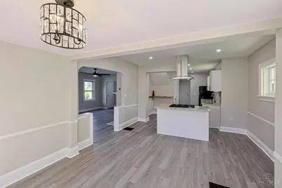 692 W Kemper Road, Springdale, OH 45246 - Photo 10
