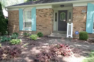 688 Buff Ct, Springfield Township, OH 45231 - Photo 2