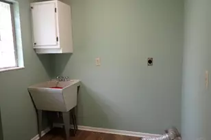 688 Buff Ct, Springfield Township, OH 45231 - Photo 22