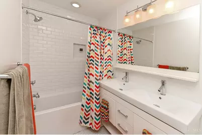 696 Totten Way, Cincinnati, OH 45226 - Photo 20