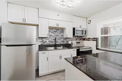 3524 Hazelwood Avenue #1, Cincinnati, OH 45211 - Photo 16