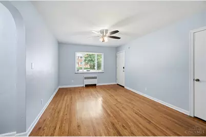 3524 Hazelwood Avenue #1, Cincinnati, OH 45211 - Photo 8