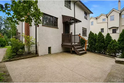 2956 Linwood Avenue, Cincinnati, OH 45208 - Photo 10