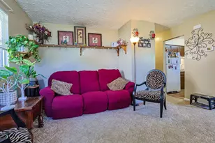 6624 Flagstone Ct, Colerain Township, OH 45239 - Photo 6