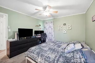 701 Miles Ln, Union Township, OH 45245 - Photo 22
