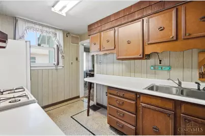 7501 Ross Avenue, Cincinnati, OH 45237 - Photo 14