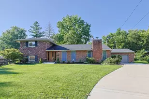 8608 Zenith Ct, Springfield Township, OH 45231 - Photo 1