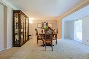 8608 Zenith Ct, Springfield Township, OH 45231 - Photo 14