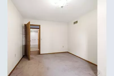 4266 Marcrest Drive, Cincinnati, OH 45211 - Photo 24
