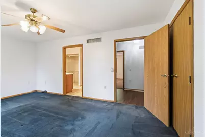 4266 Marcrest Drive, Cincinnati, OH 45211 - Photo 28