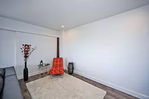 2200 Victory Pkwy, Cincinnati, OH 45206 - Photo 24