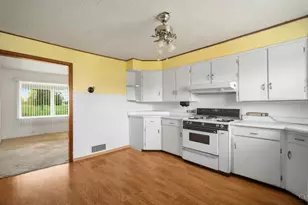 215 Chestnut Ridge Rd, West Union, OH 45693 - Photo 10