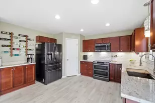 7719 Sycamore Woods Ln, Hamilton, OH 45011 - Photo 16