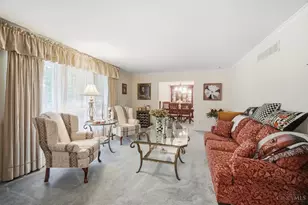 7031 Butterwood Dr, West Chester, OH 45241 - Photo 8