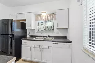 9464 Haddington Ct, Colerain Township, OH 45251 - Photo 14