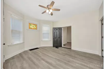 600 Riddle Road, Cincinnati, OH 45220 - Photo 2