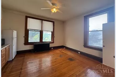 230 Rockdale Avenue #8, Cincinnati, OH 45229 - Photo 2