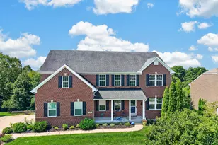 1091 Sophia Dr, Miami Township, OH 45150 - Photo 2