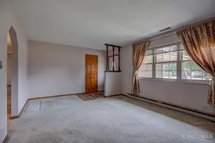 8254 Meadowlark Dr, Carlisle, OH 45005 - Photo 4