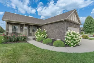 101 Silver Oak Ct, Carlisle, OH 45005 - Photo 1