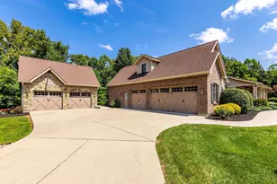 486 Baxter Rd, Hamilton Township, OH 45140 - Photo 2