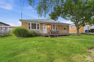 5889 Willow Oak Ln, Green Township, OH 45239 - Photo 2