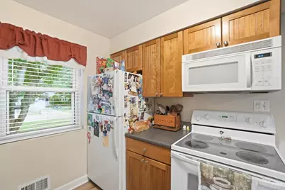 5889 Willow Oak Lane, Green Township, OH 45239 - Photo 10