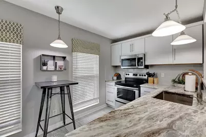 1012 John Street, Cincinnati, OH 45203 - Photo 16