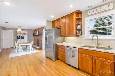 8910 Tammy Drive, West Chester, OH 45069 - Photo 12