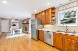 8910 Tammy Dr, West Chester, OH 45069 - Photo 12